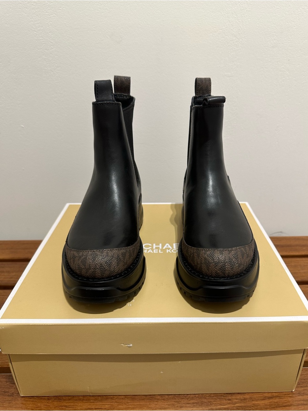 Michael Kors Black Leather Chukka Boots with Brown Logo Toe